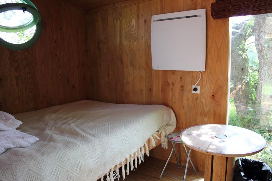 Hotel Le Git'An Roulotte Bessey Habitación foto